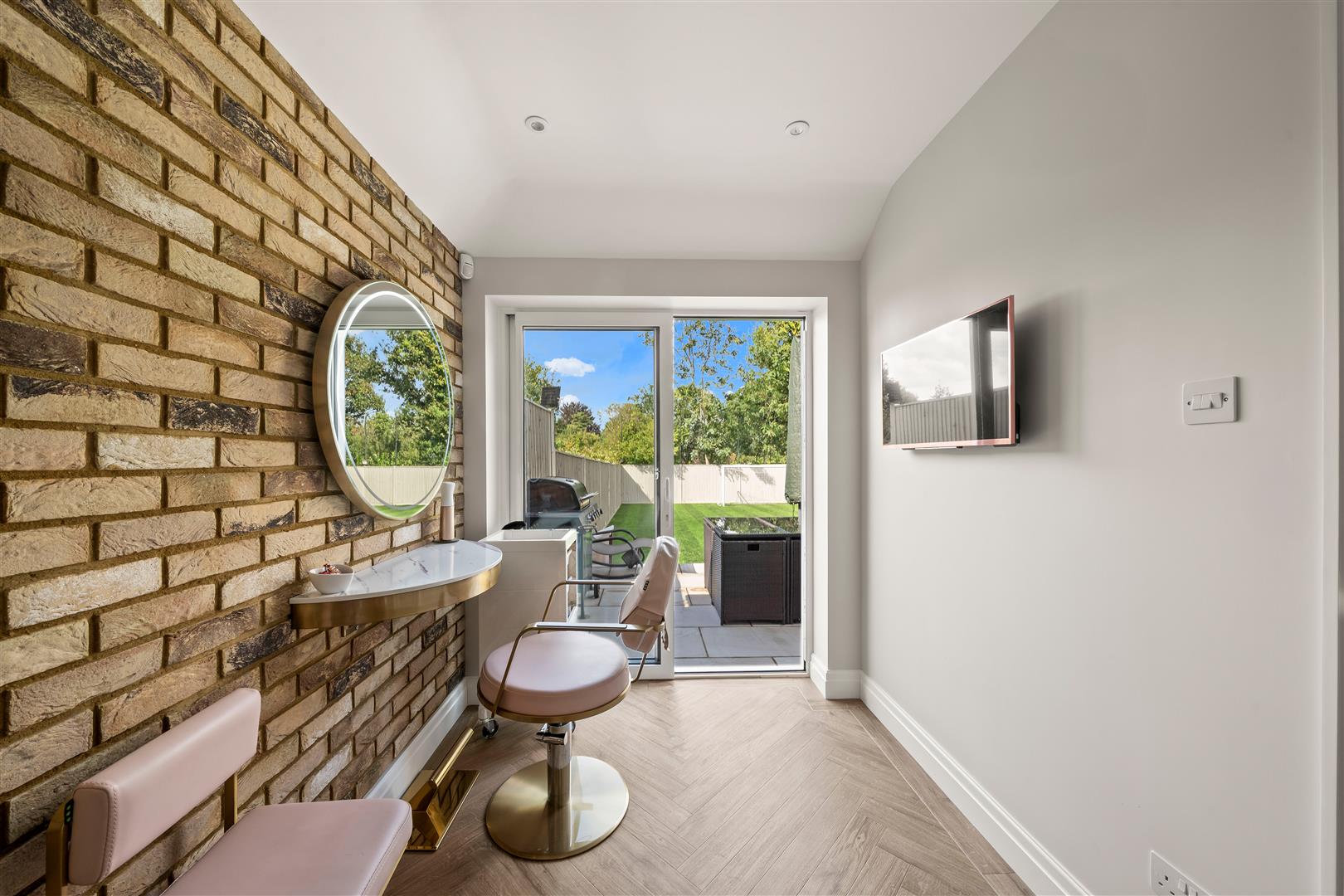 Godolphin Close, Cheam, Sutton